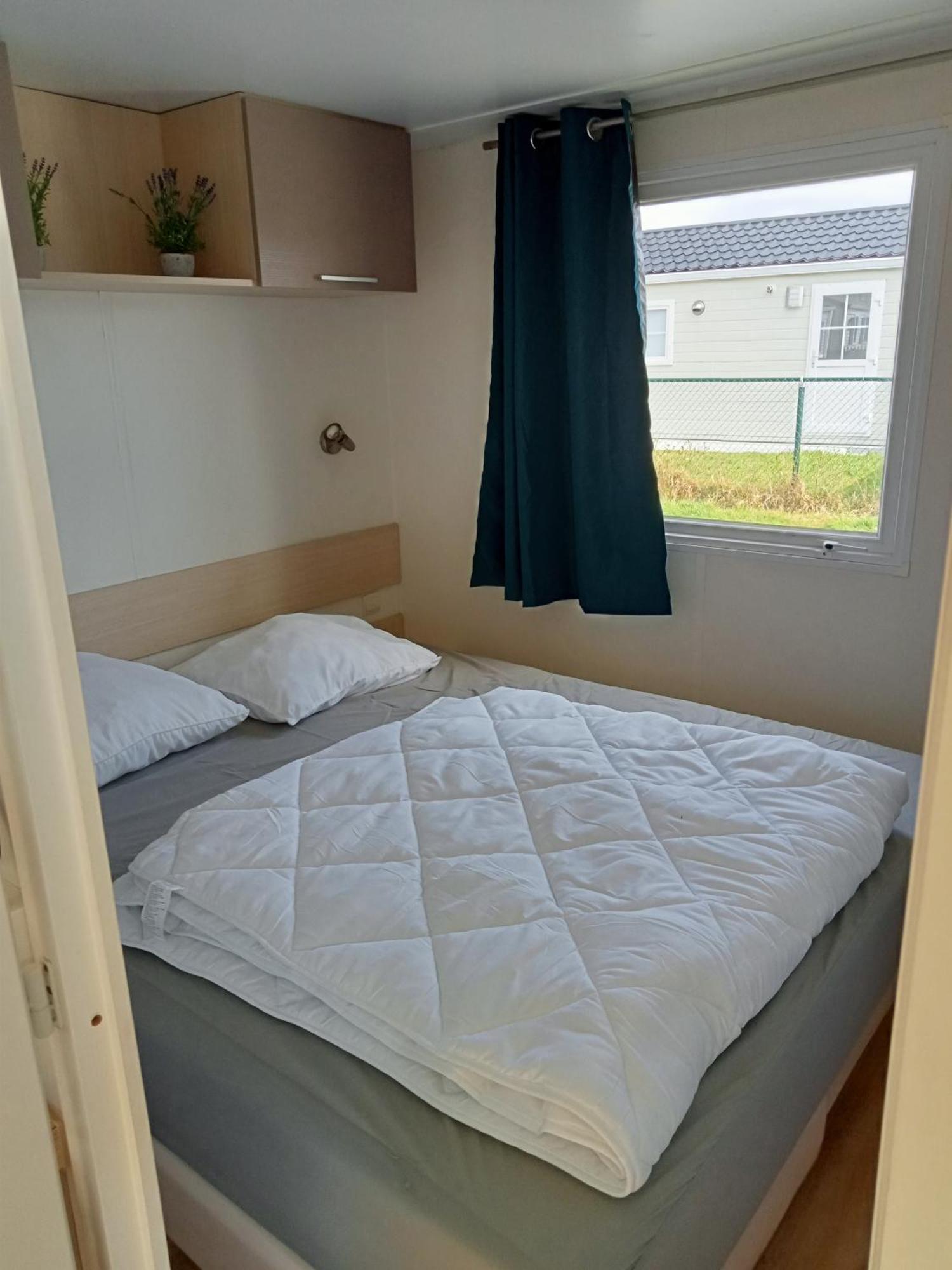 Stacaravan Bredene Met Tuin Nr 2126 المظهر الخارجي الصورة